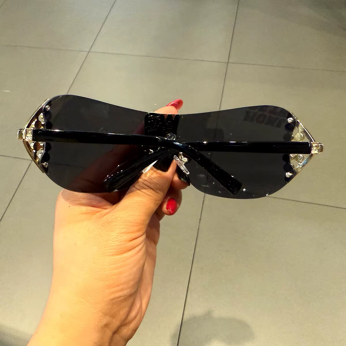 Luxury Y2K Rimless Women'S Sunglasses with Rhinestone Letters Brand Designer Sun Glasses for Outdoor UV400 Lunettes De Soleil